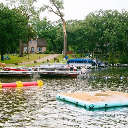 Swan Lake Resort & Campground Fergus Falls Екстериор снимка