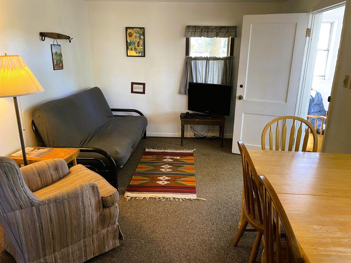 Swan Lake Resort & Campground Fergus Falls Екстериор снимка