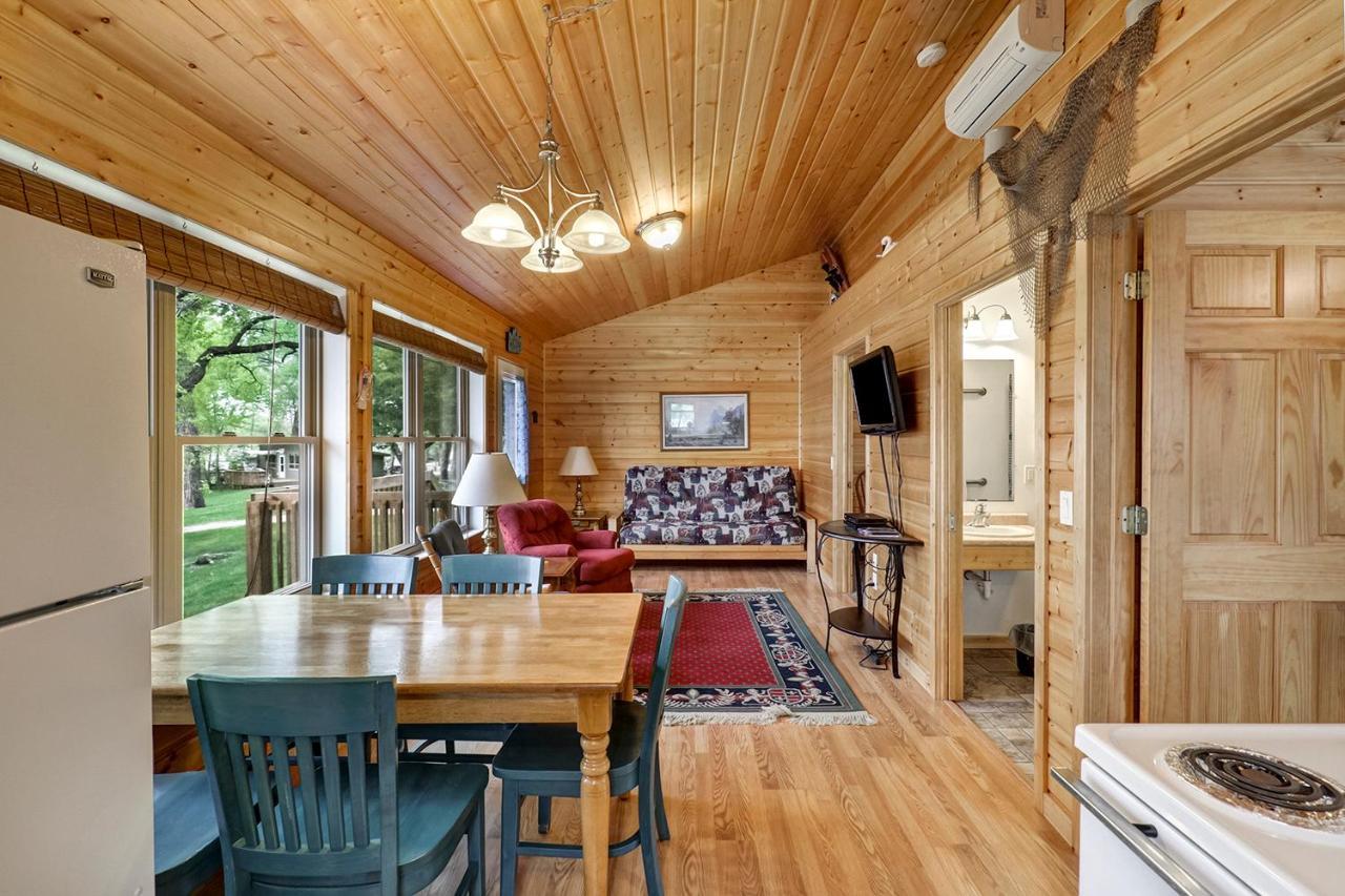 Swan Lake Resort & Campground Fergus Falls Екстериор снимка