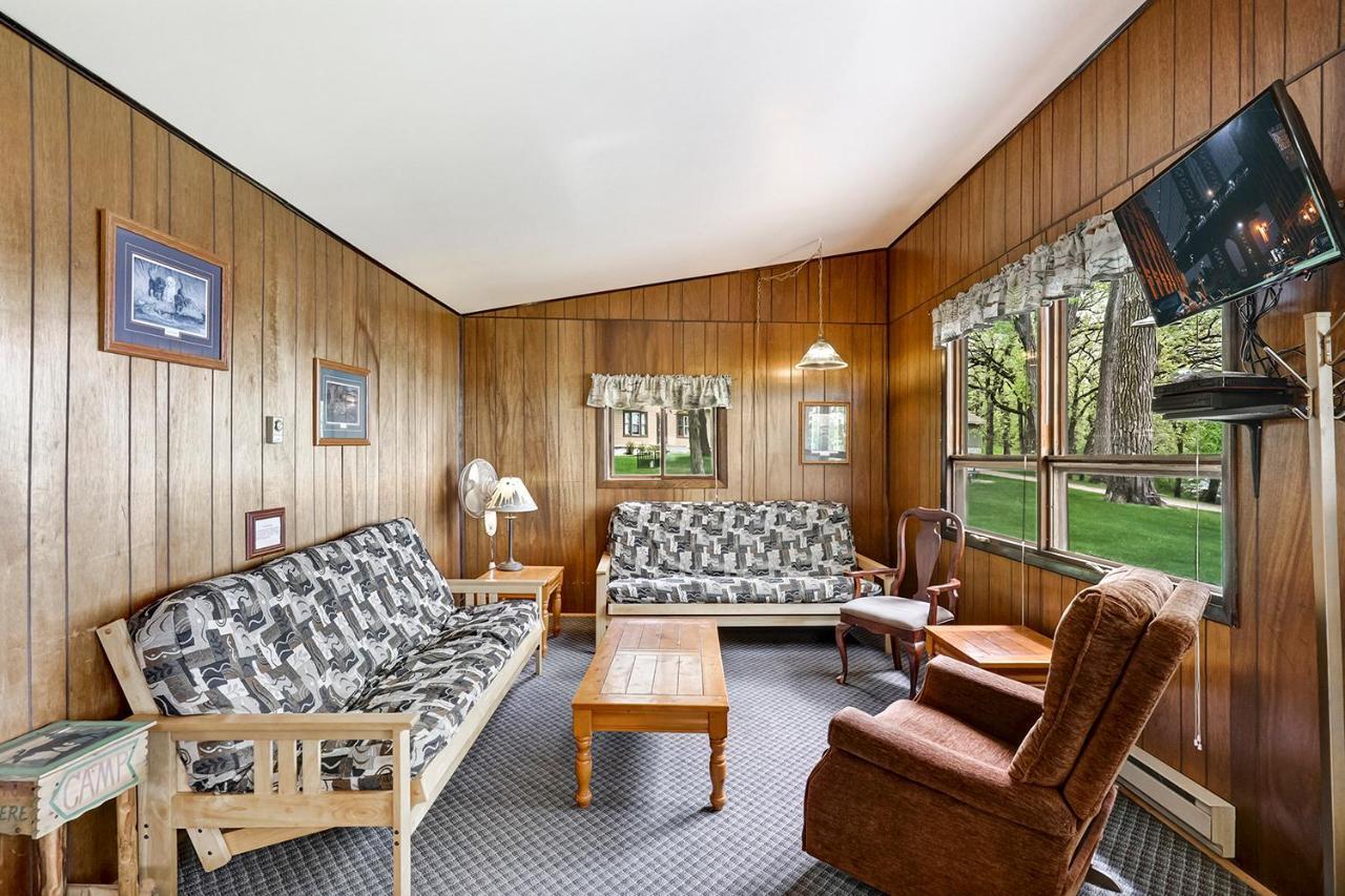 Swan Lake Resort & Campground Fergus Falls Екстериор снимка